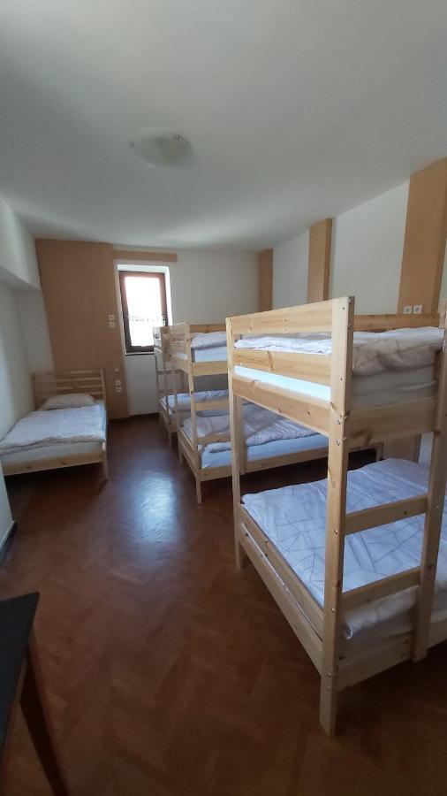 Hostel In Picerija Spajza Mojstrana Eksteriør billede
